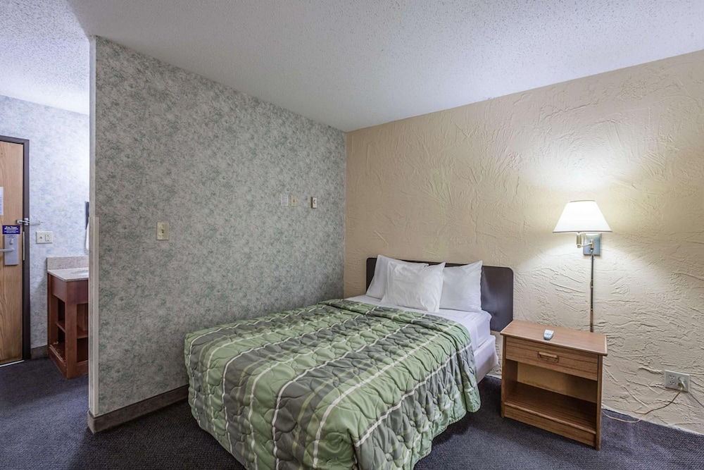 motel 6 oak creek wi