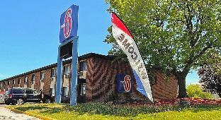 motel 6 oak creek wi
