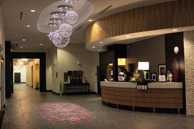 hampton inn and suites raleigh downtown