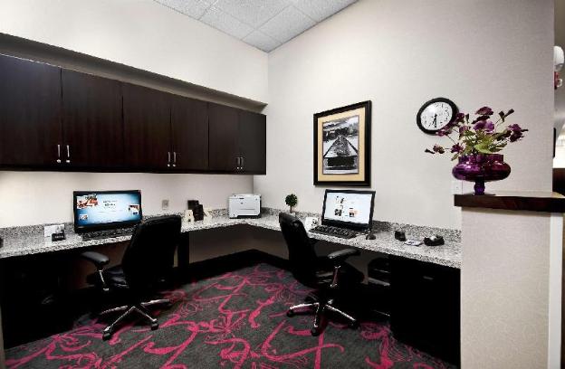 hampton inn and suites raleigh downtown