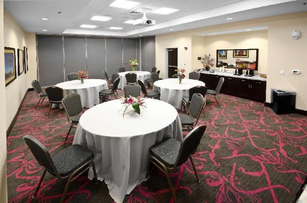 hampton inn and suites raleigh downtown