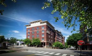 hampton inn and suites raleigh downtown
