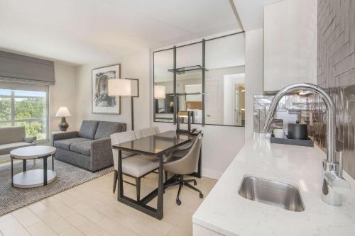 embassy suites by hilton raleigh durham airport brier creek