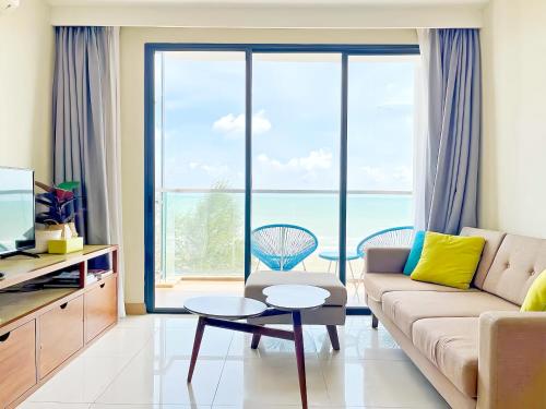 timurbay seafront residence 1 room by serindit