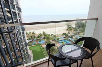 timurbay seafront residence 1 room by serindit