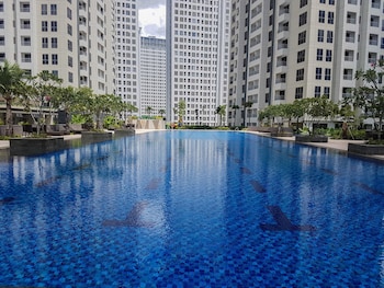 comfortable and nice 1br at m town signature apartment