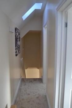 frinton escapes the cottage