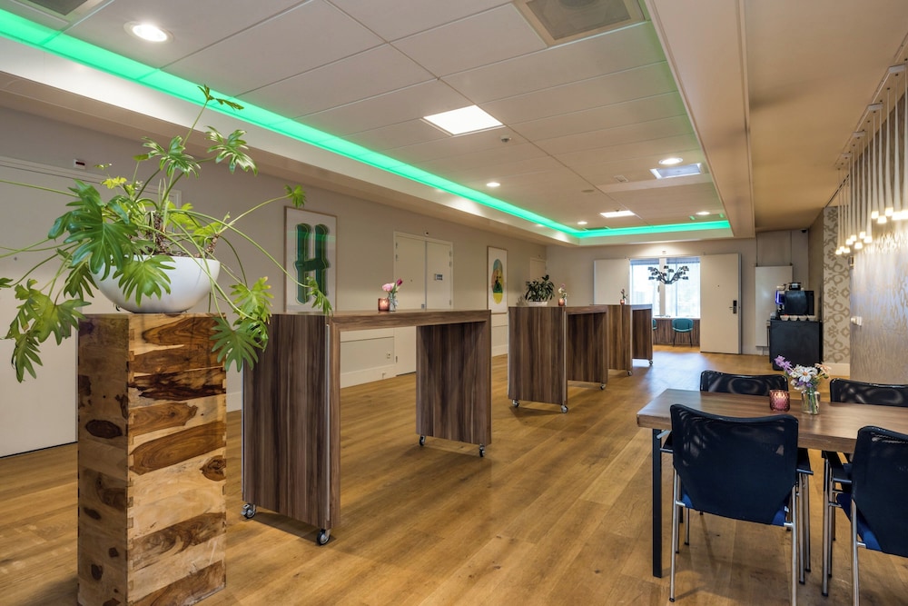 holiday inn eindhoven centre by ihg