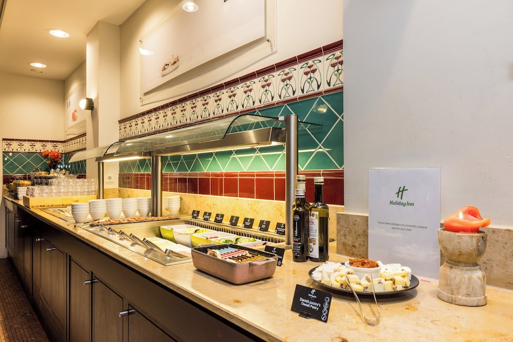 holiday inn eindhoven centre by ihg