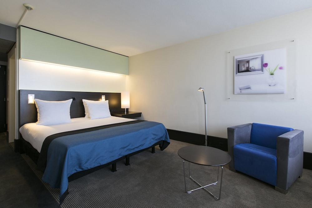 holiday inn eindhoven centre by ihg