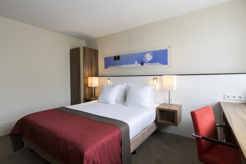 holiday inn eindhoven centre by ihg