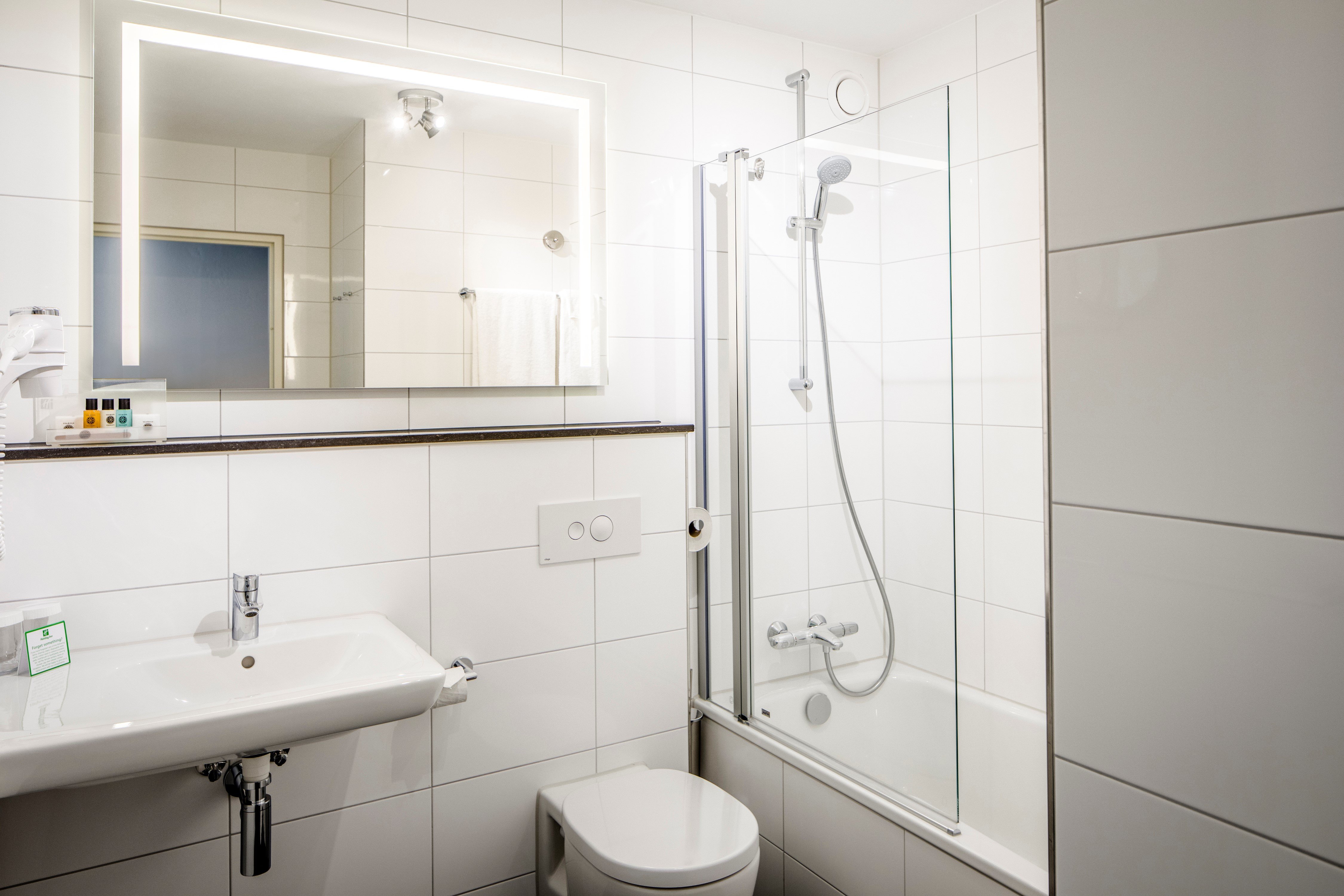 holiday inn eindhoven centre by ihg