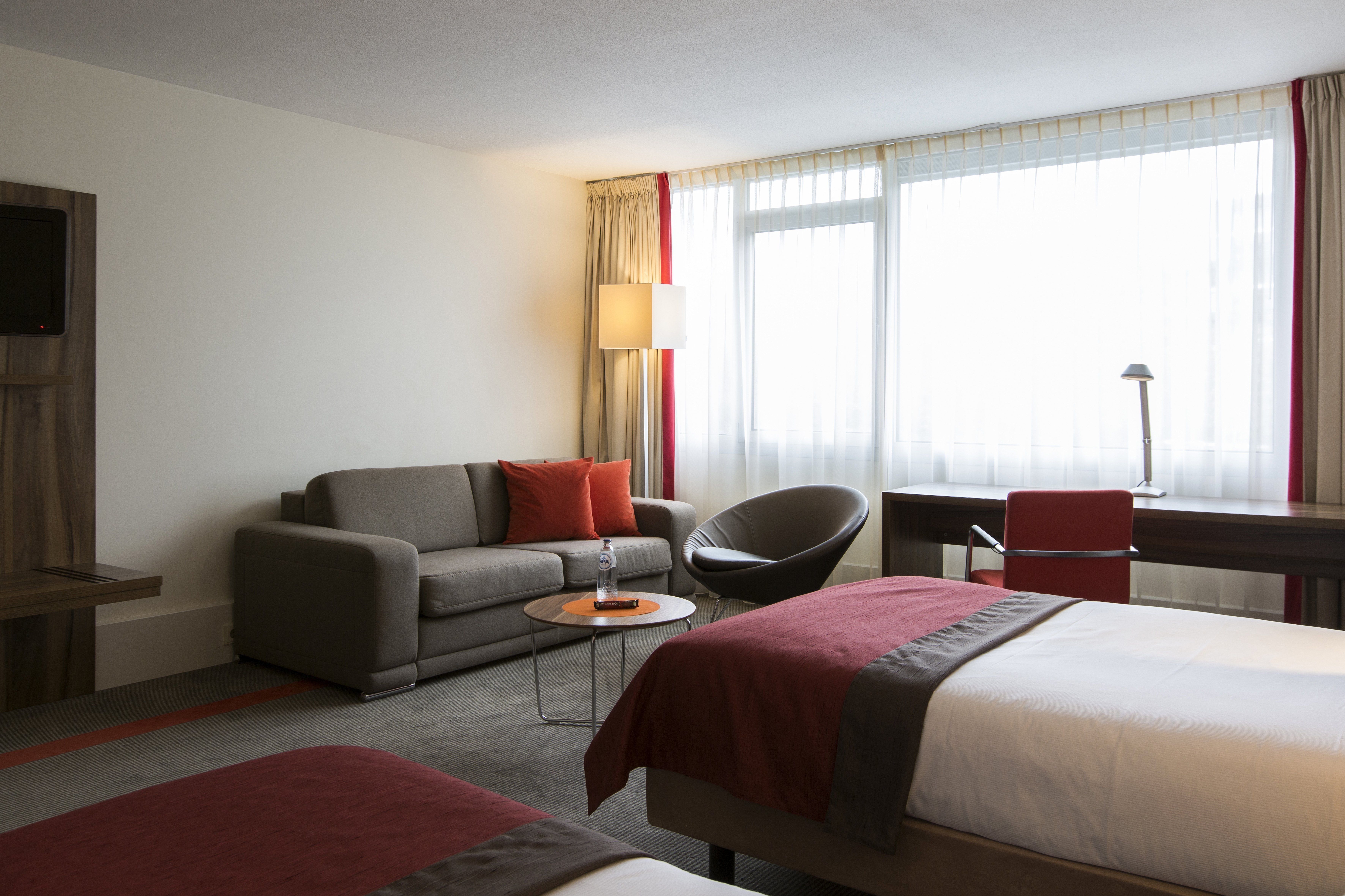 holiday inn eindhoven centre by ihg