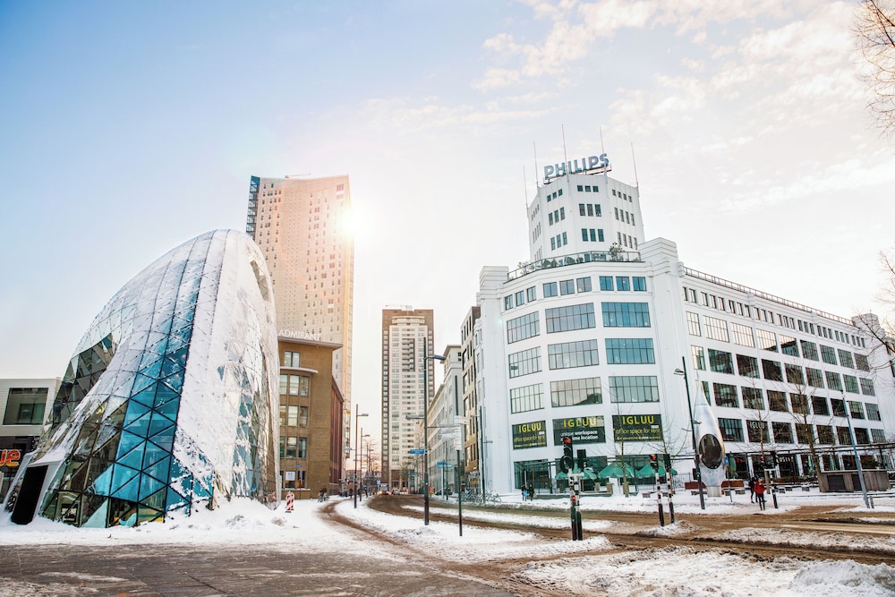 holiday inn eindhoven centre by ihg
