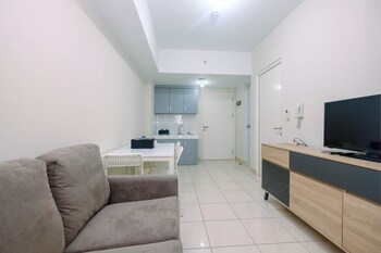 beautiful and cozy 2br at springlake summarecon bekasi apartment