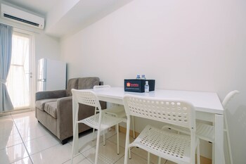 beautiful and cozy 2br at springlake summarecon bekasi apartment