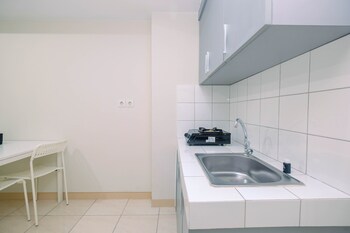 beautiful and cozy 2br at springlake summarecon bekasi apartment