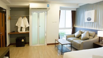 b2 hat yai rat uthit boutique and budget hotel