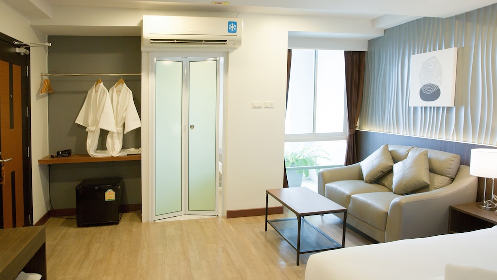 b2 hat yai rat uthit boutique and budget hotel