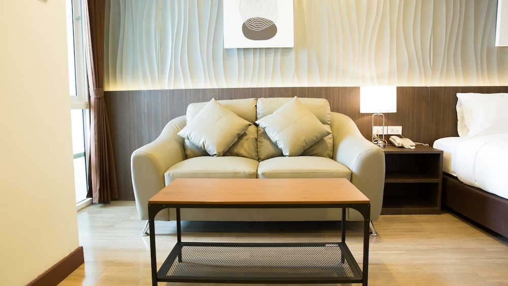 b2 hat yai rat uthit boutique and budget hotel