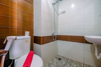 comfortable studio apartment at margonda residence 3