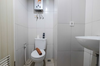 comfy and modern 2br grand kamala lagoon apartment