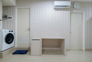 comfy and modern 2br grand kamala lagoon apartment