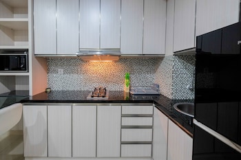 comfy and modern 2br grand kamala lagoon apartment