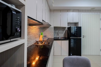 comfy and modern 2br grand kamala lagoon apartment