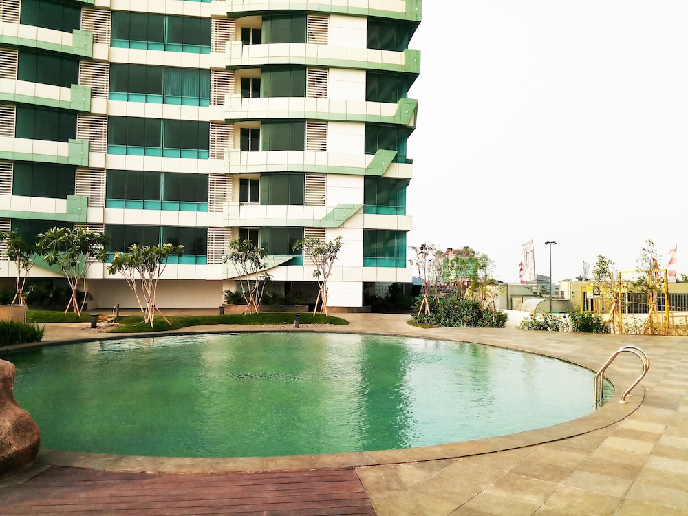 comfy and modern 2br grand kamala lagoon apartment