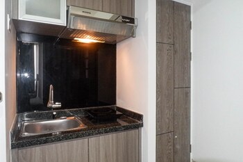 Scenic Studio Apartment At Taman Melati,16Fl #22. Jl. Mulyorejo Utara No. 201,0 star
