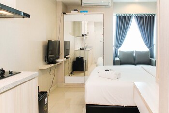 stunning grand kamala lagoon studio apartment