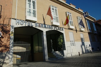 hotel barajas plaza madrid