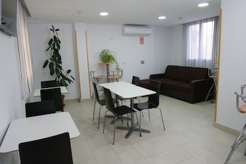 hotel barajas plaza madrid