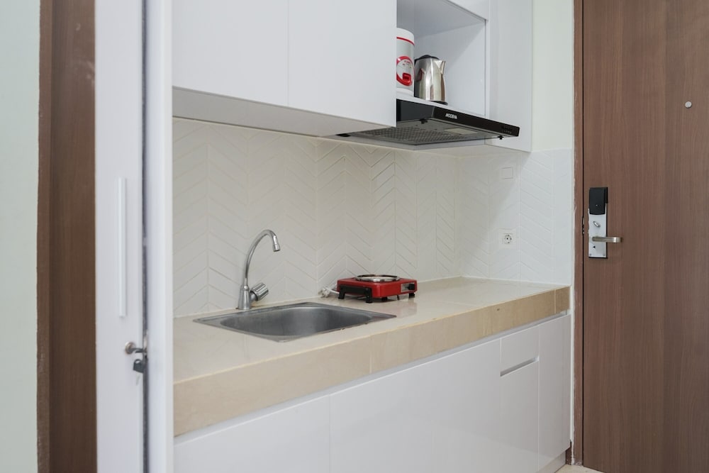 scenic studio apartment at b residence