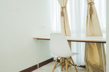 scenic studio apartment at b residence