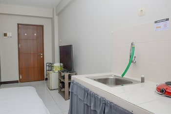 alluring studio at lagoon apartment near bekasi town square