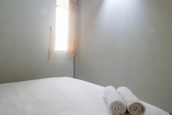best deal 2br apartment at dian regency near its