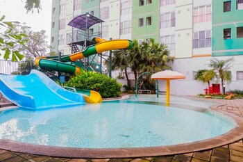Best Deal 2Br Apartment At Dian Regency Near Its,,0 star
