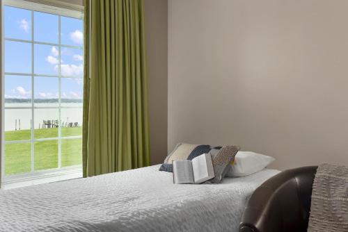 top floor family deluxe bay view