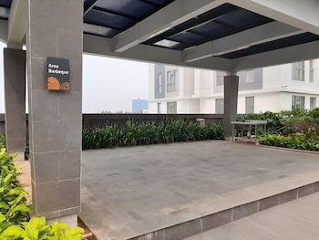 homey studio apartment at m town residence near summarecon mall serpong