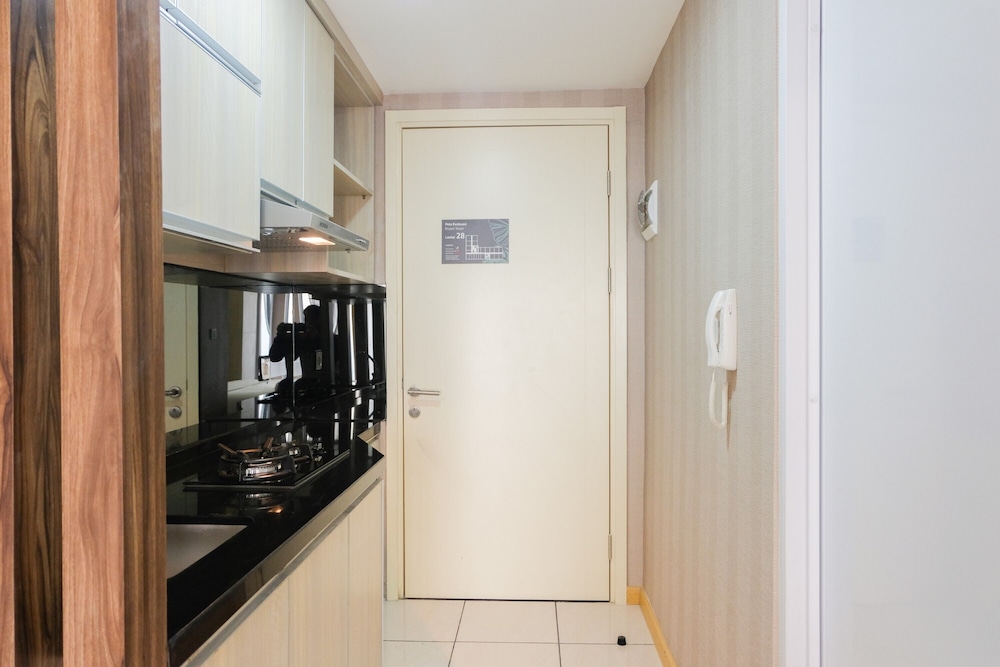 homey studio apartment at m town residence near summarecon mall serpong