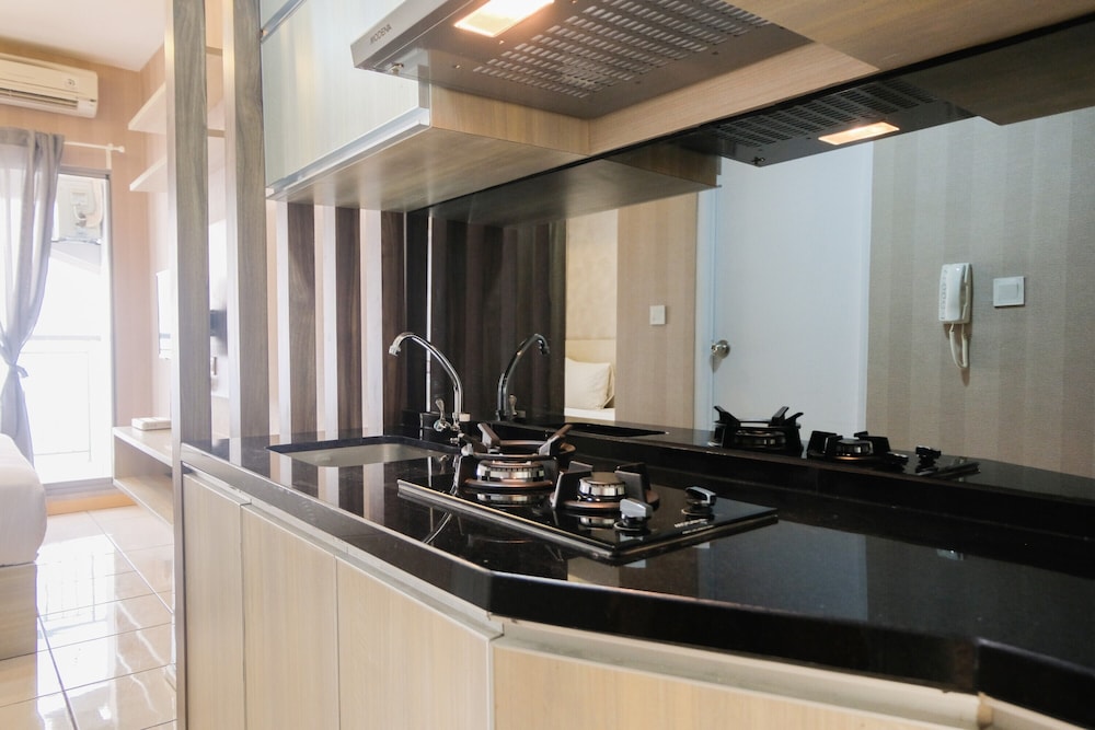homey studio apartment at m town residence near summarecon mall serpong