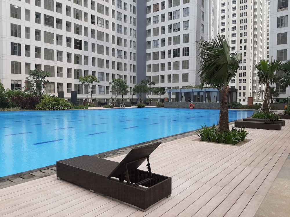 homey studio apartment at m town residence near summarecon mall serpong