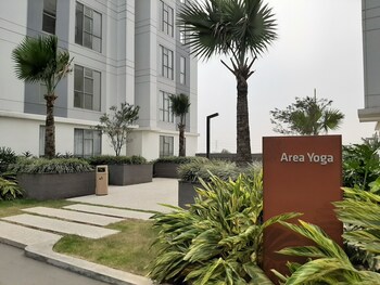 homey studio apartment at m town residence near summarecon mall serpong