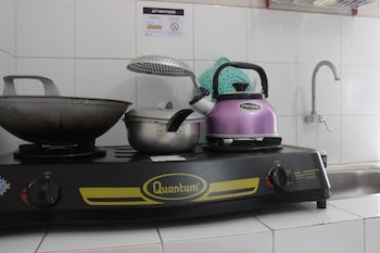 pleasant 2br apartment at gateway ahmad yani