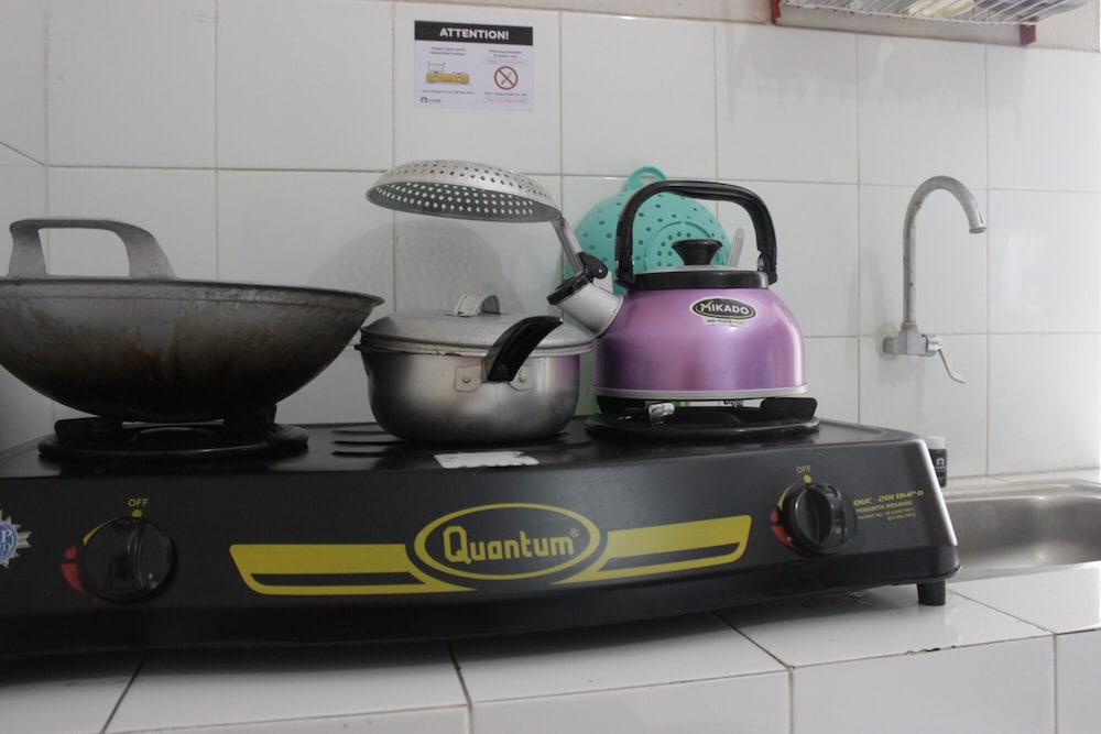 pleasant 2br apartment at gateway ahmad yani