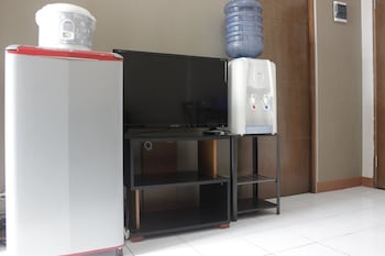 pleasant 2br apartment at gateway ahmad yani