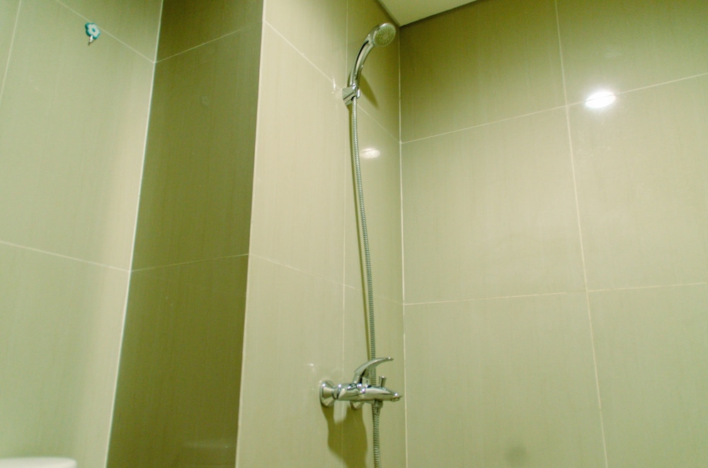 elegant and homey studio at paramount skyline apartment