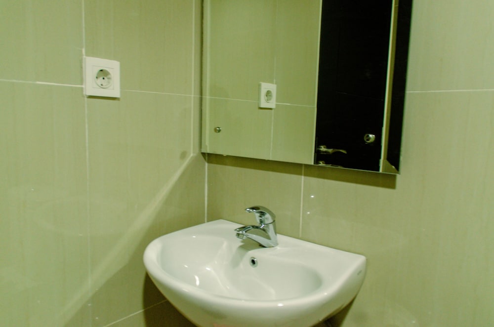 elegant and homey studio at paramount skyline apartment